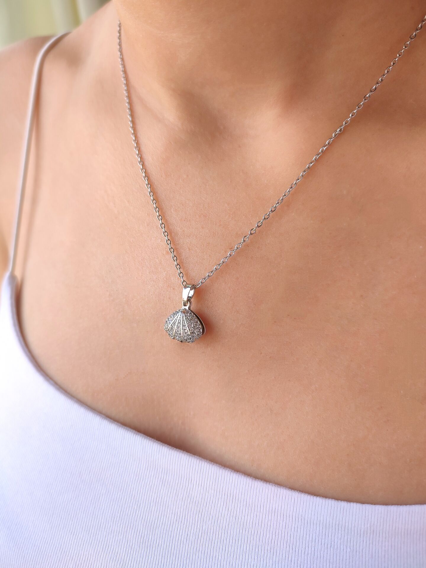 Shell with Pearl Necklace