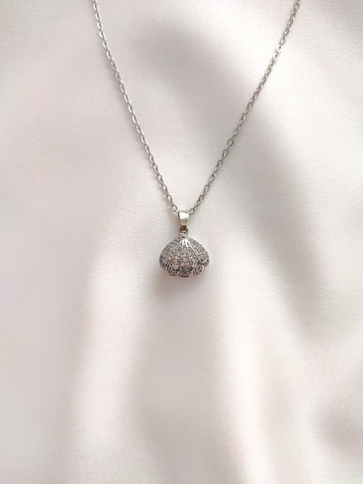 Shell with Pearl Necklace