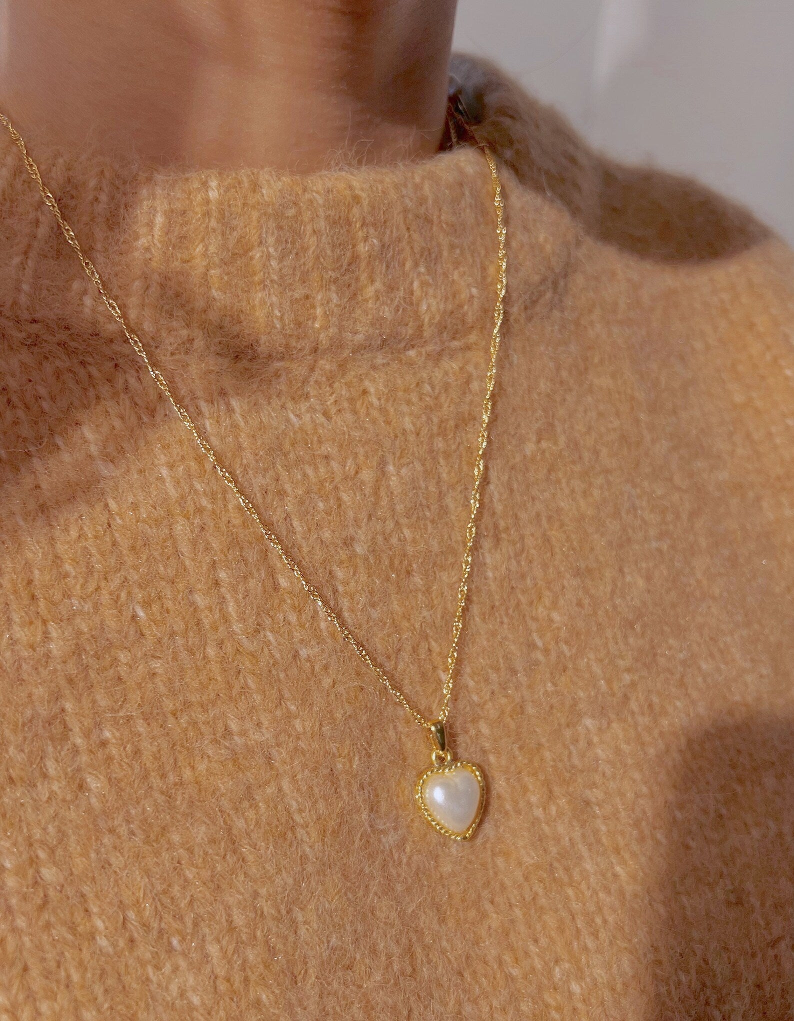 Pearl Heart Pendant Necklace